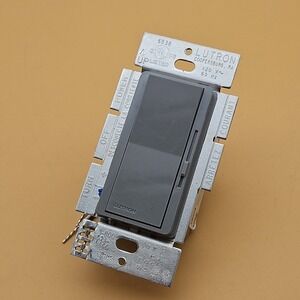 Lutron‎ DVCL-153P Diva Dimmer Dimmable Light Switch Used Gray